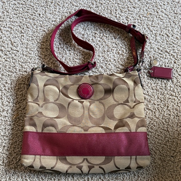 Coach Beige and Burgundy Signature Shoulder Bag - Picture 3 of 4